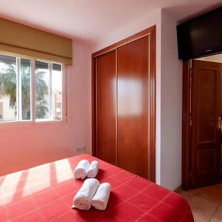 Del Montgo Apartment *